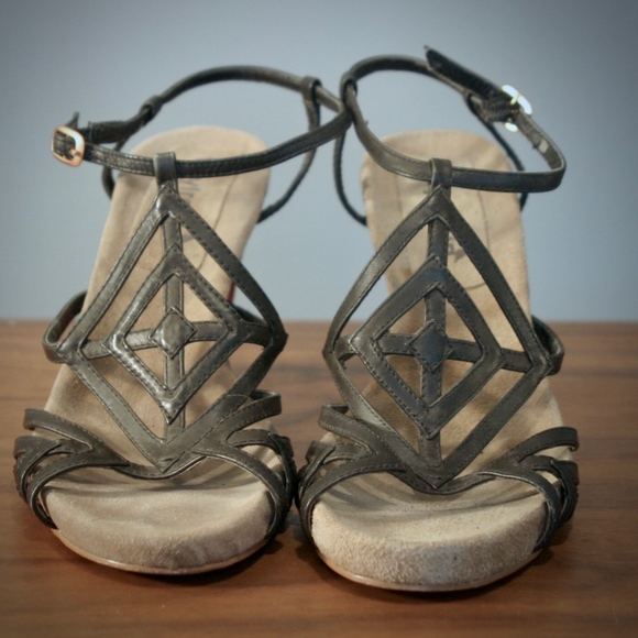 FARYLROBIN T-strap geometric strappy sandals - Picture 3 of 4